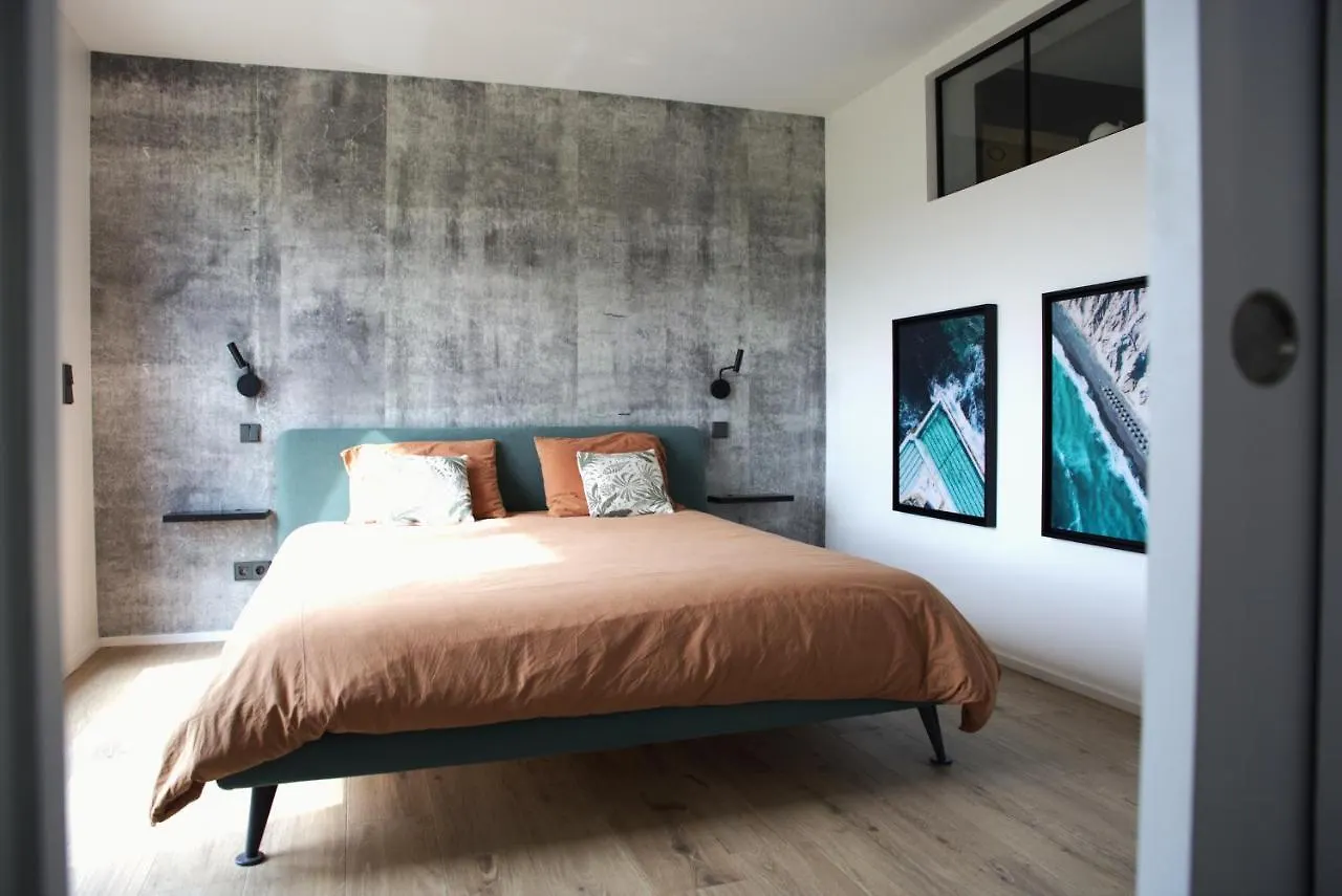 Peaceful Modern 2 Bedroom Penthouse With Nice View Hesperange Lucembursko