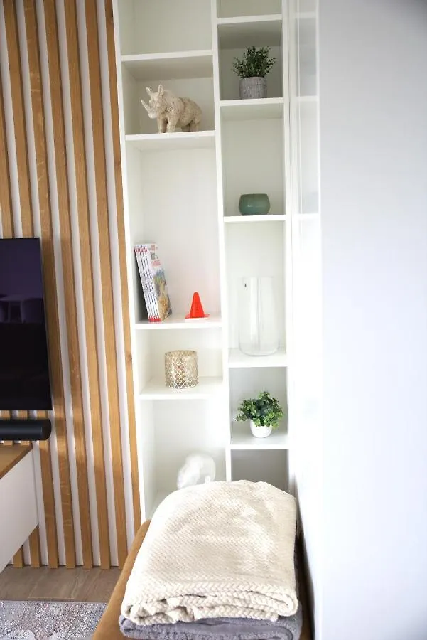 Peaceful Modern 2 Bedroom Penthouse With Nice View Hesperange Apartmán