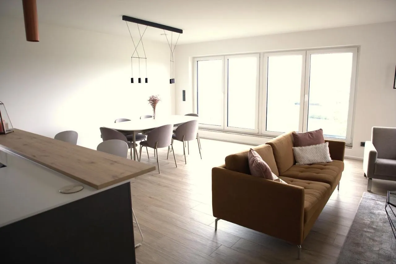 Peaceful Modern 2 Bedroom Penthouse With Nice View Hesperange Lucembursko