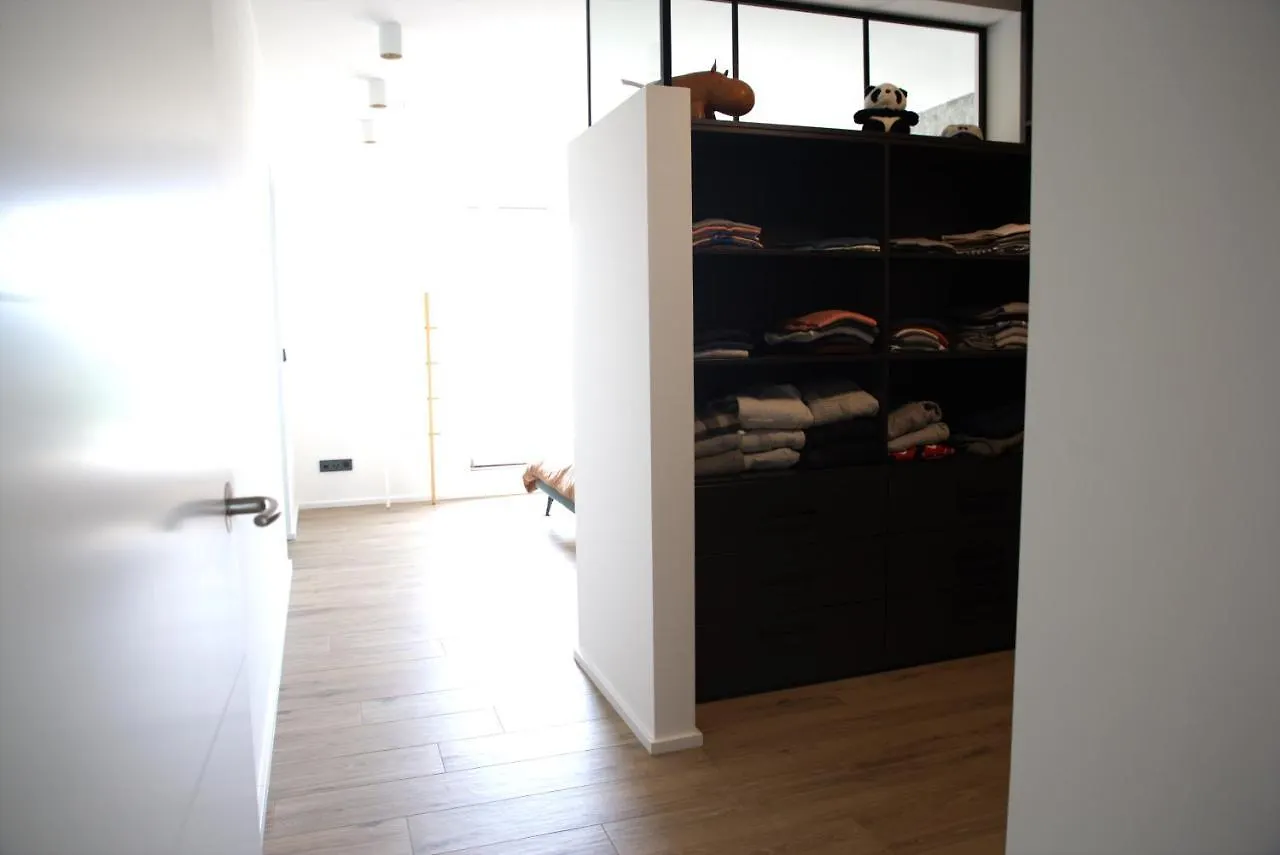 Peaceful Modern 2 Bedroom Penthouse With Nice View Hesperange 0*,  Lucembursko